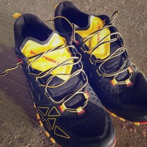 NWOT La Sportiv running shoe
